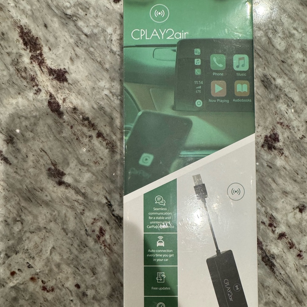 CPlay 2 Air connector